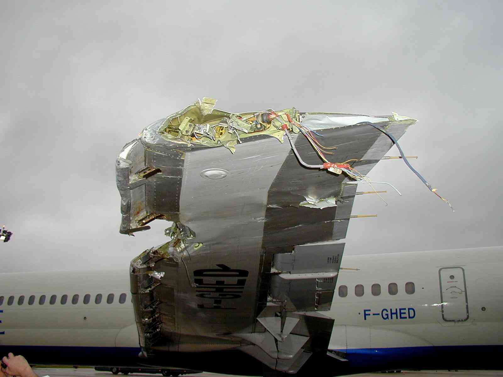 Acc. Air Lib-Fedex2.jpg (76123 octets)